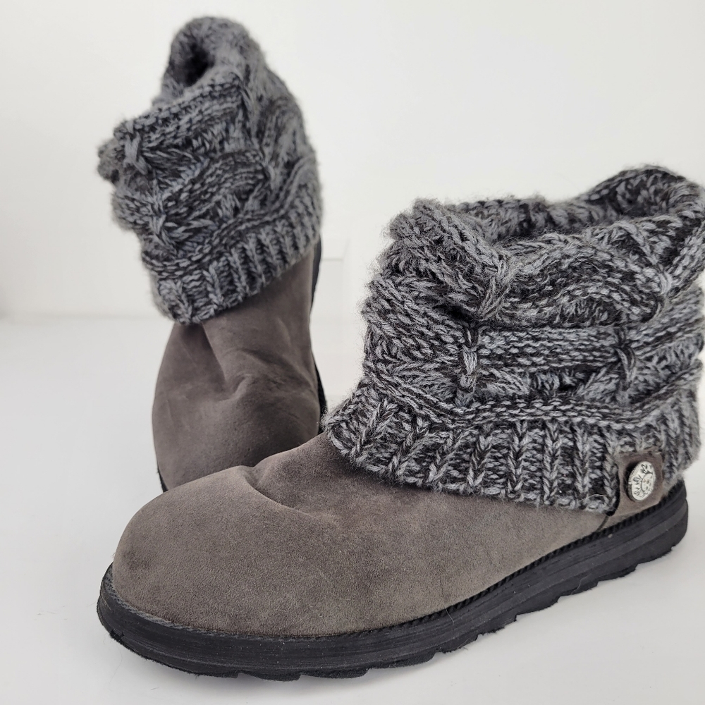 Muk Luks Gray Size 9
